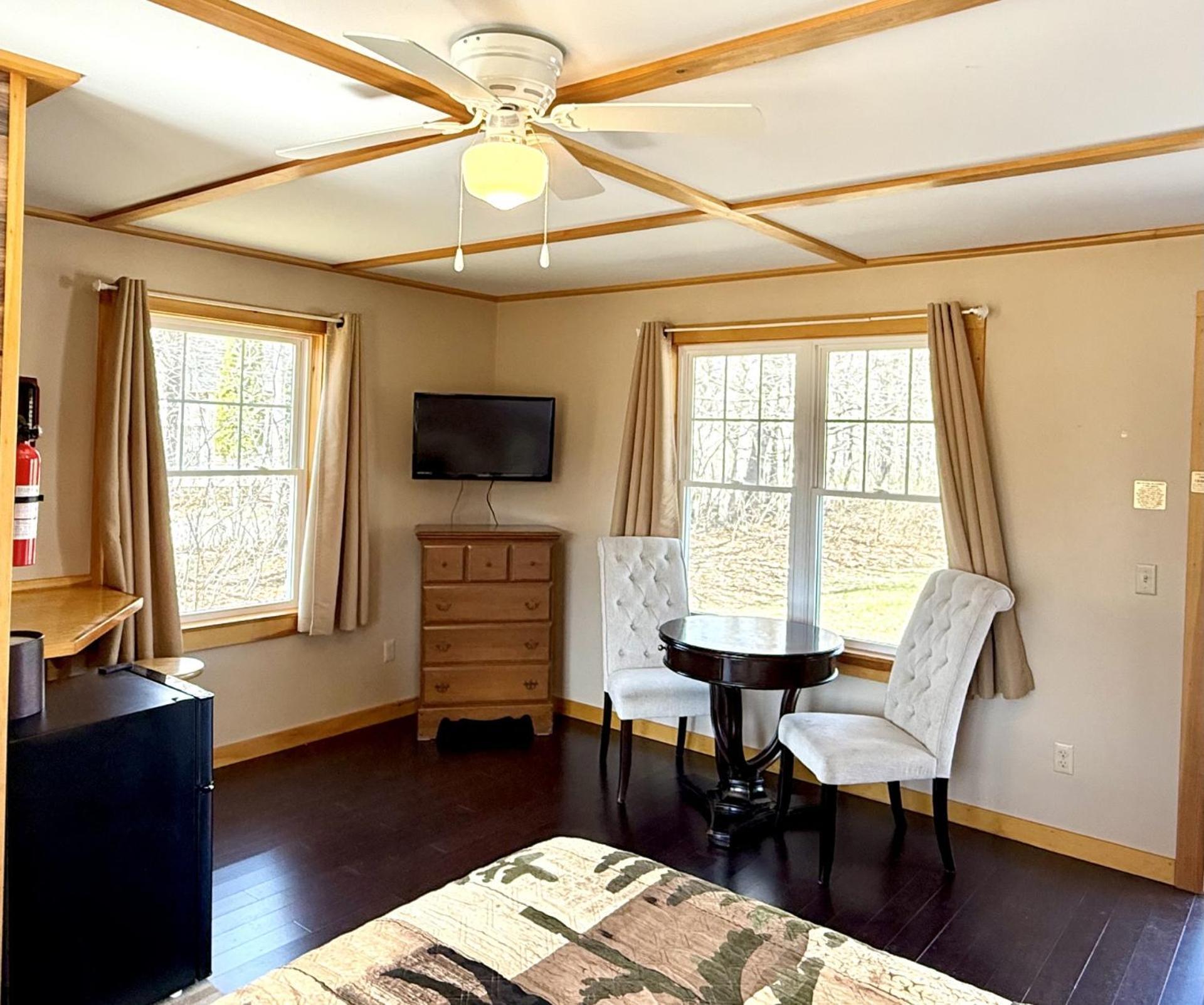 Motel Eden Village And 2*